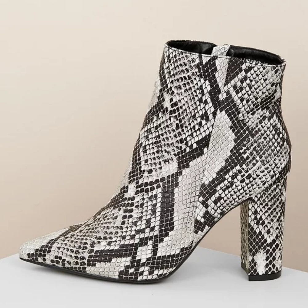 Snake skin pointed chunky booties